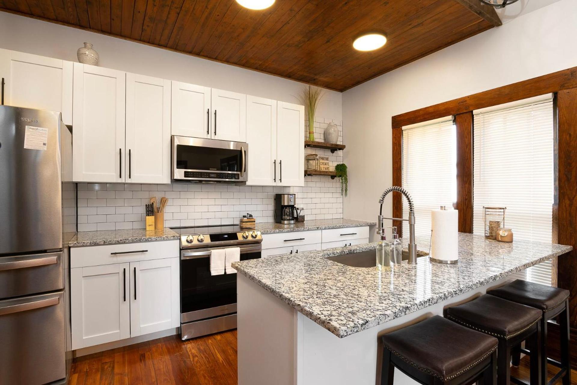 The Sunset Cottage By Ark - Lovely 3-Bedroom Home วิลเลียมส์ทาวน์ ภายนอก รูปภาพ